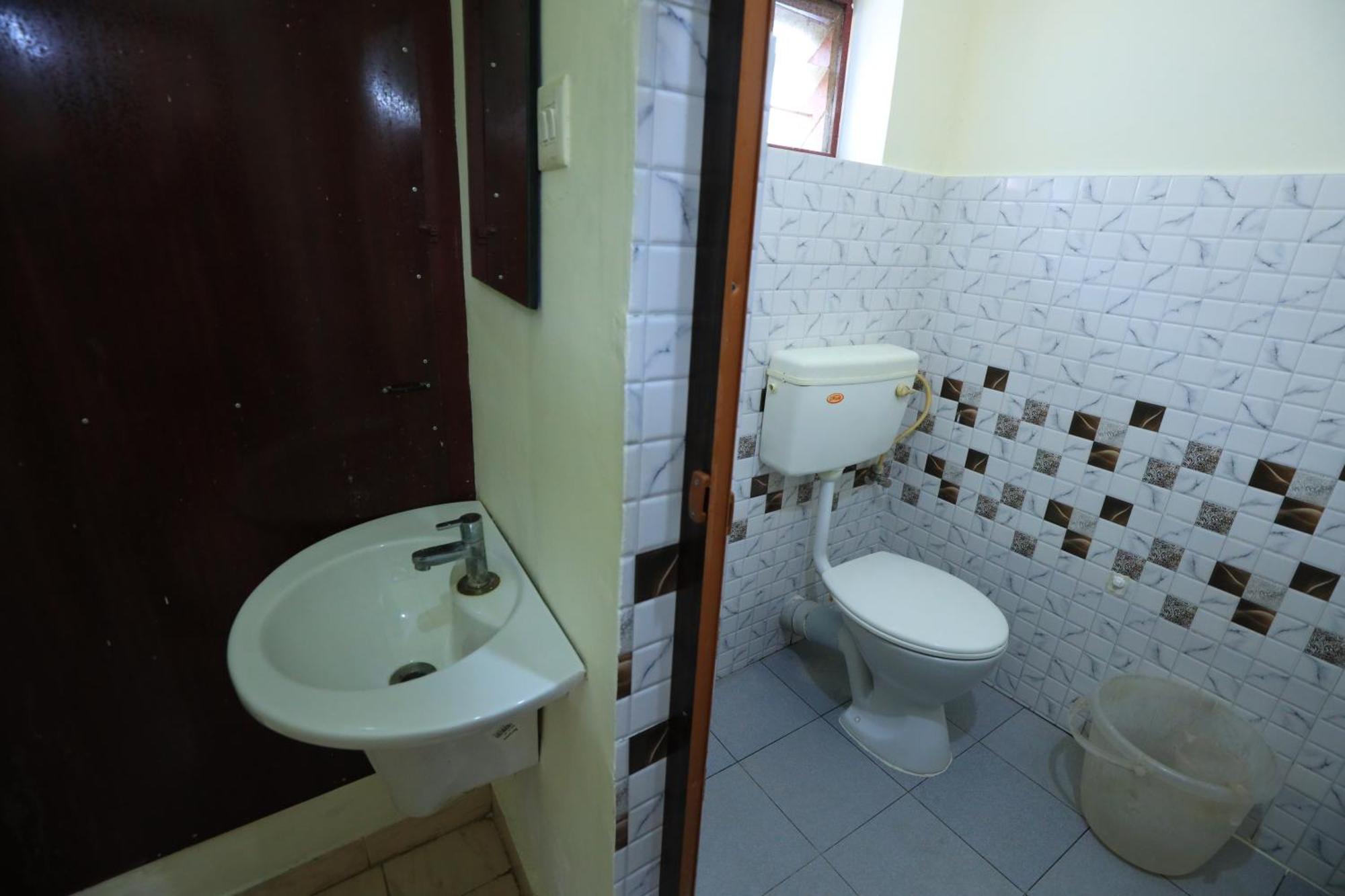 Hotel Gamas Inn Thiruvananthapuram Exterior foto